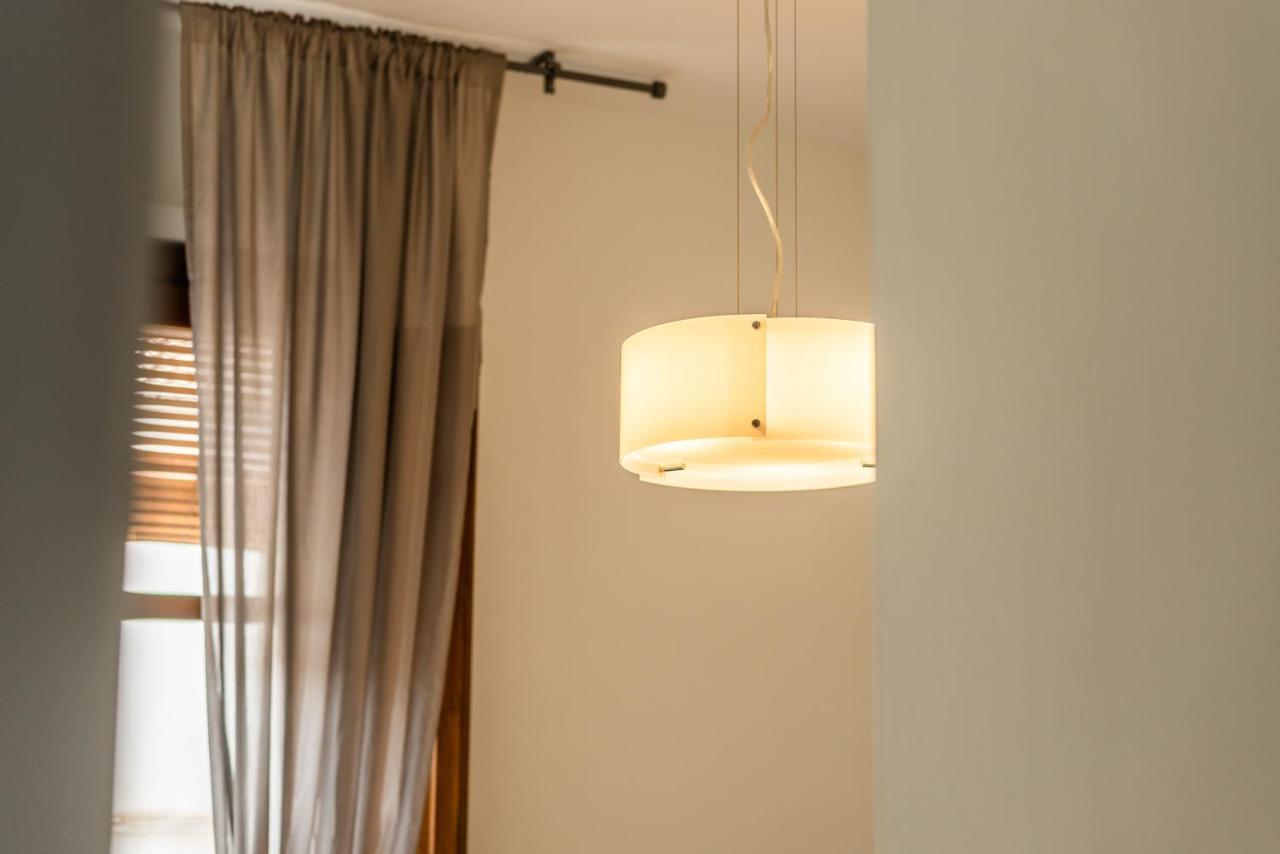 Tuguest Isabel La Catolica II Apartment กรานาดา ภายนอก รูปภาพ